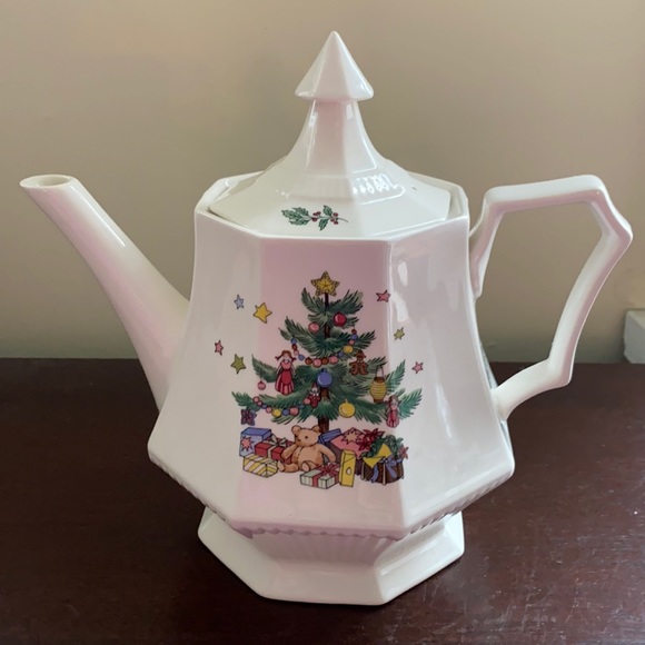 Nikko Other - Nikki  Christmastime Tea Pot in original box